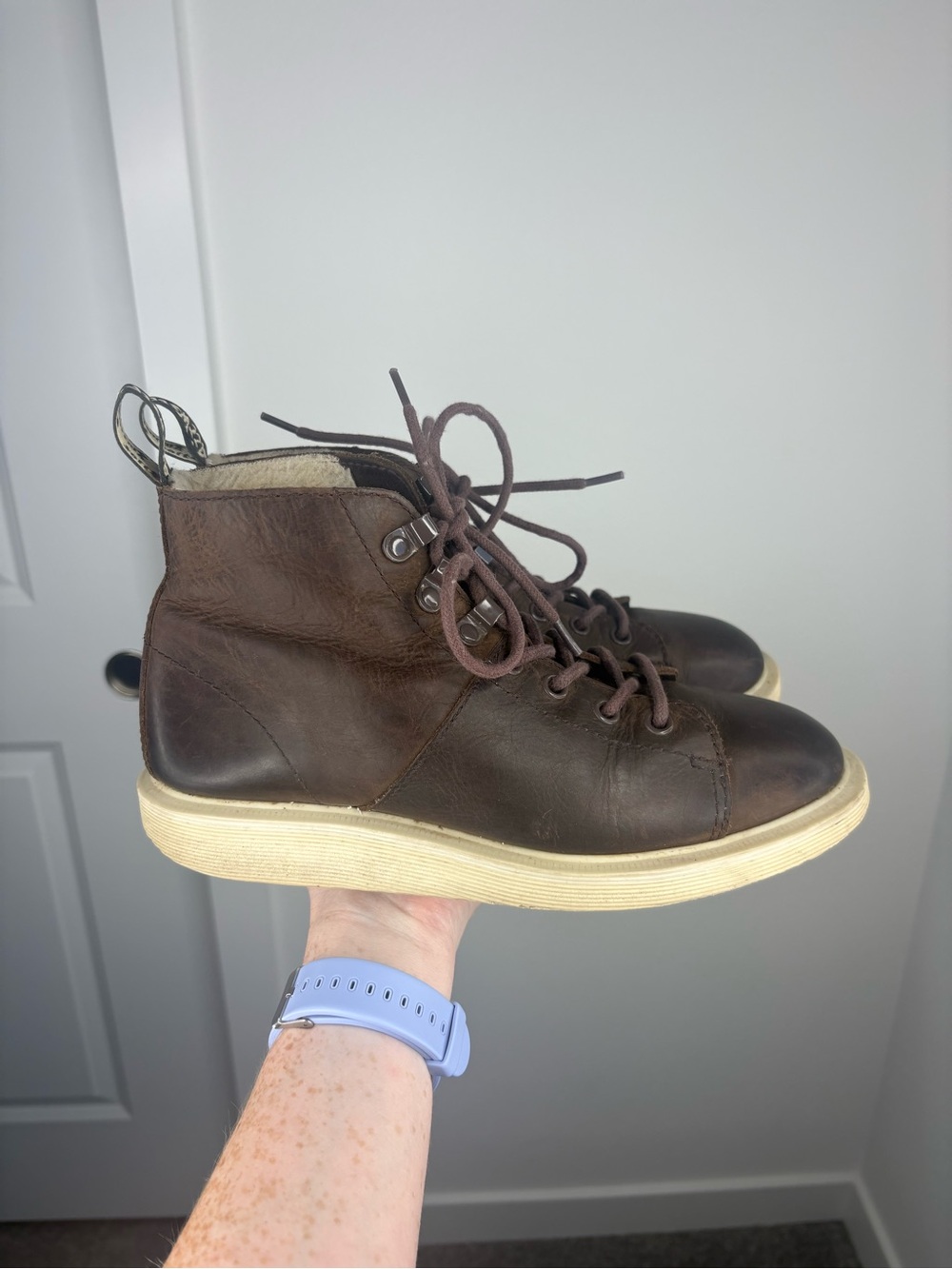 Dr Martens Brown Leather Faux Fur-Lined Chukka Boots Size 7